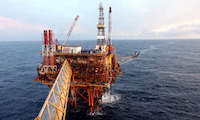 oil rig in ocean